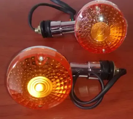 LUZ DE CRUCE OWEN 2011 MICA NARANJA MEGAZUKI